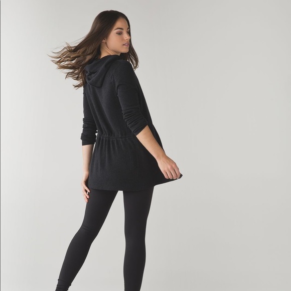 Lululemon Peace Of Mind Wrap Heathered Black - Picture 2 of 16